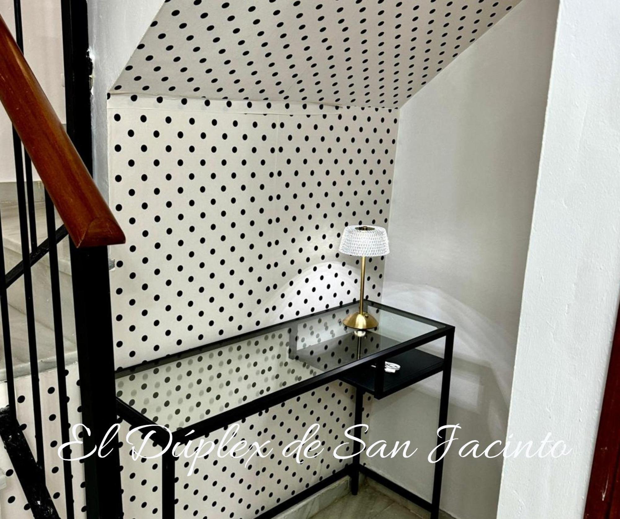 Apartamento El Duplex De San Jacinto Sevilla Exterior foto